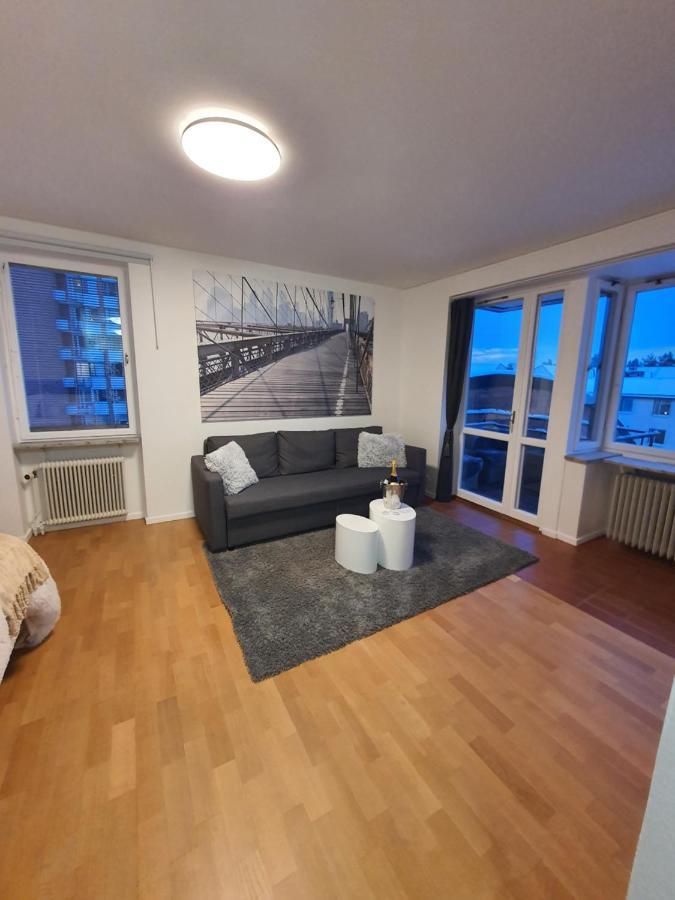 Close To The Subway. Beautiful And Cozy Apartment! Stockholm Exterior photo