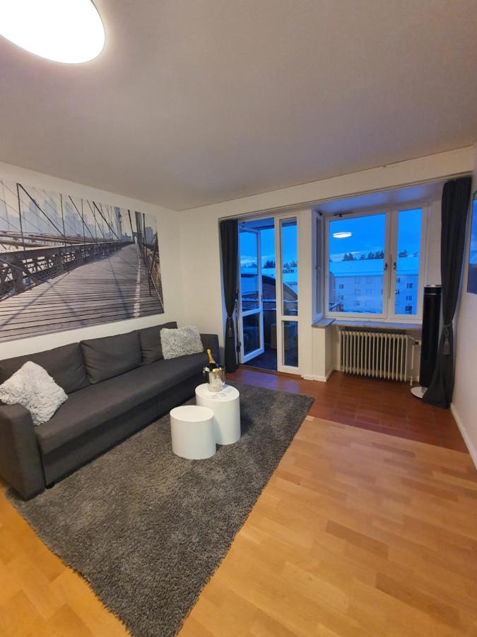 Close To The Subway. Beautiful And Cozy Apartment! Stockholm Exterior photo